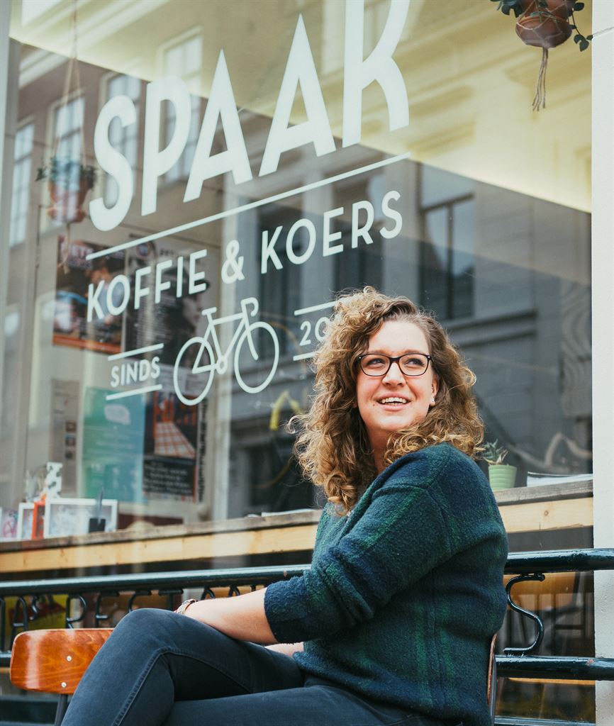 Henrieke Wijnsma, trotse eigenares van Spaak.