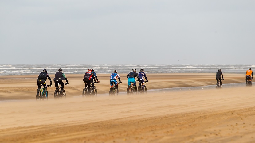 Epische strandrace Egmond-Pier-Egmond gaat virtueel