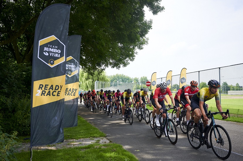 Doe eens mee aan een laagdrempelige Ready2Race wielerwedstrijd