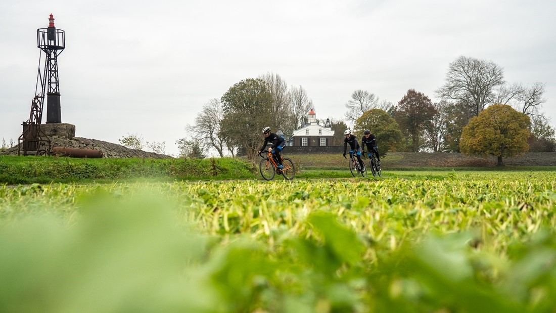 Rondoostpolder route: fietsen in een zee van land