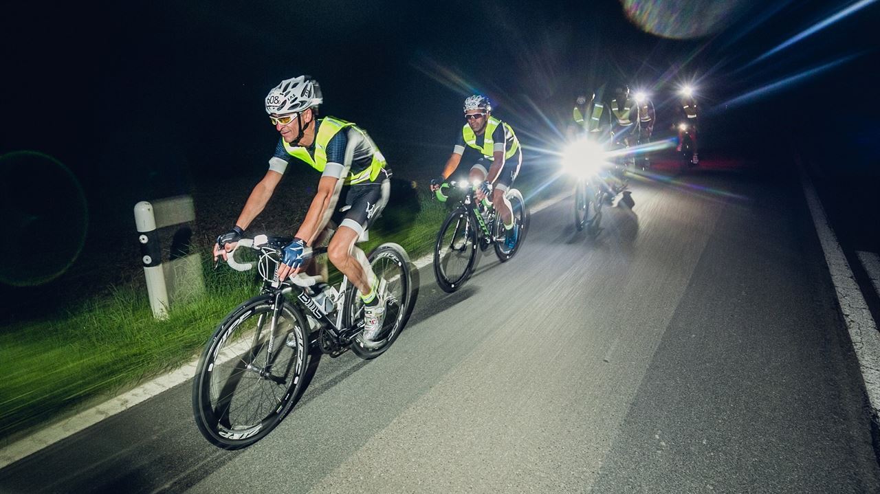 De magie van fietsen in het donker