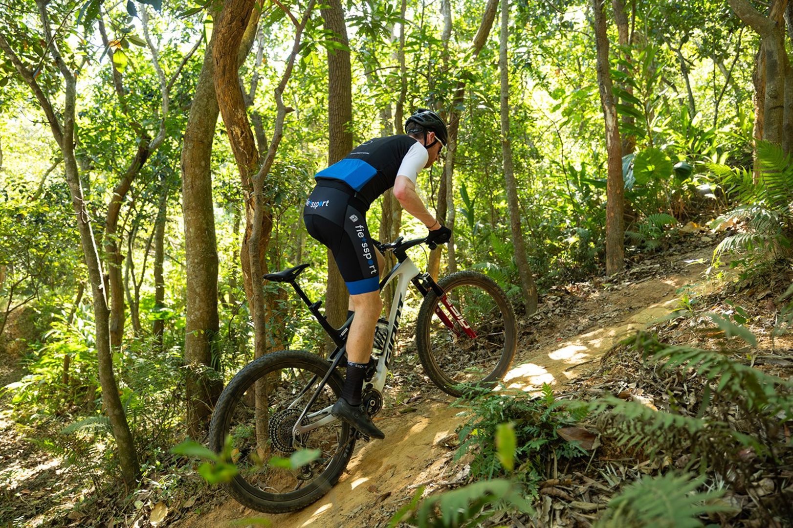 Primeur: Fietssport test als een van de eersten de nieuwe Giant Anthem mountainbike