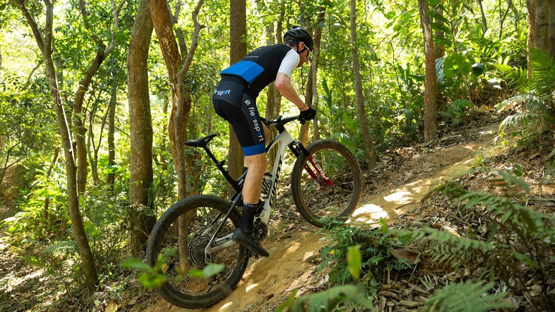 Primeur: Fietssport test als een van de eersten de nieuwe Giant Anthem mountainbike