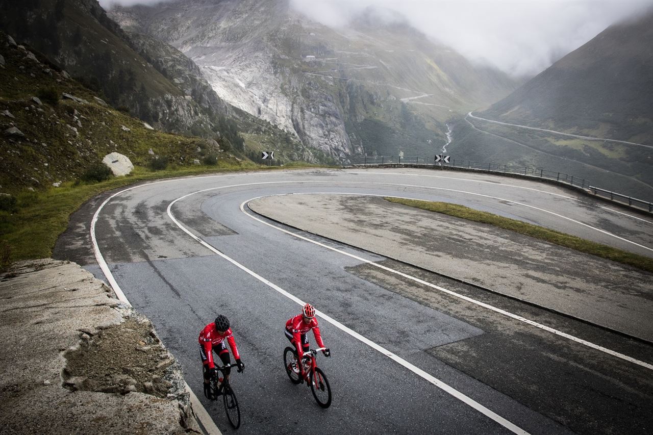 Barre tocht door de Zwitserse Alpen
