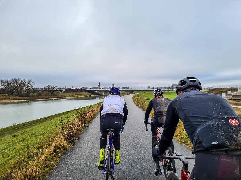 9x Tips voor fietsen in de regen