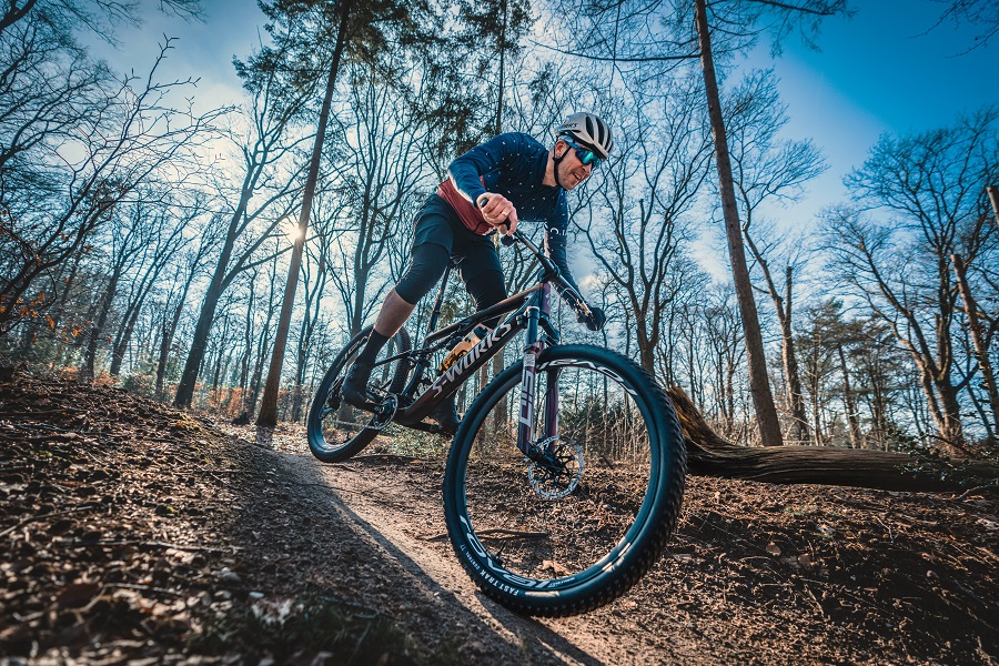 Eerste indruk: de nieuwe Specialized Epic 8 – razendsnelle bike met elektronische vering