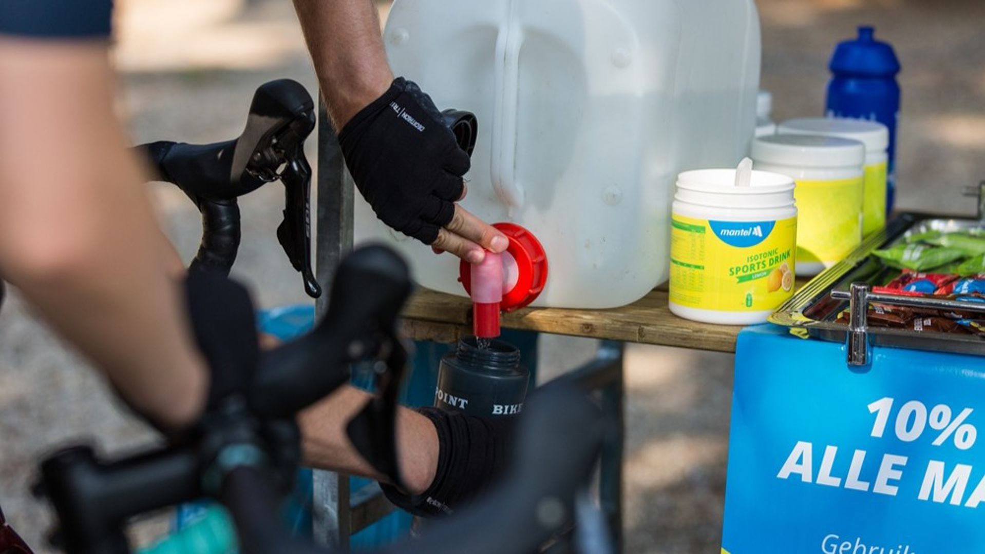 Moet ik als fietser aan de creatine en cafeïne?