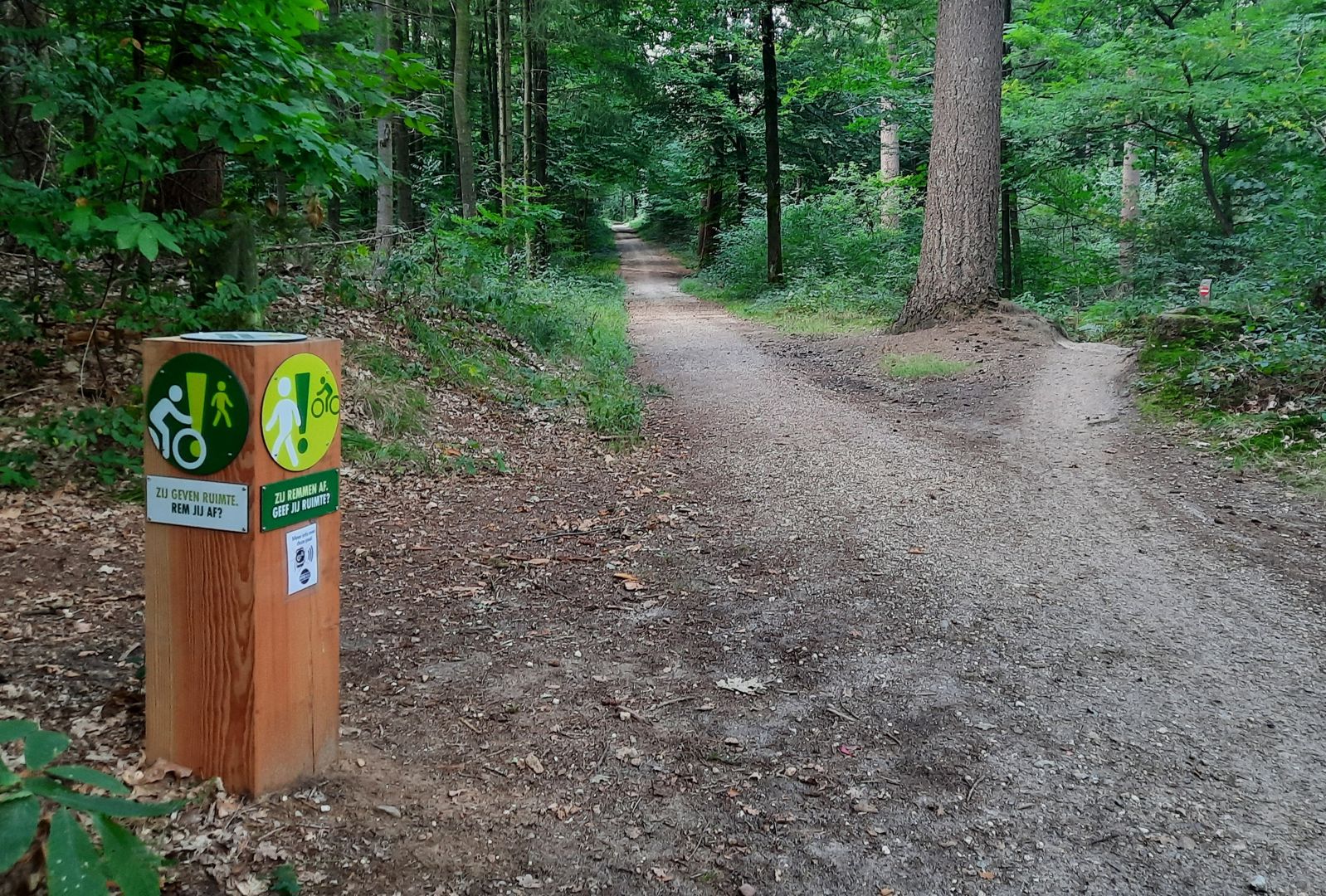Experiment met routepaal: gedrag van wandelaars en mountainbikers verbeteren