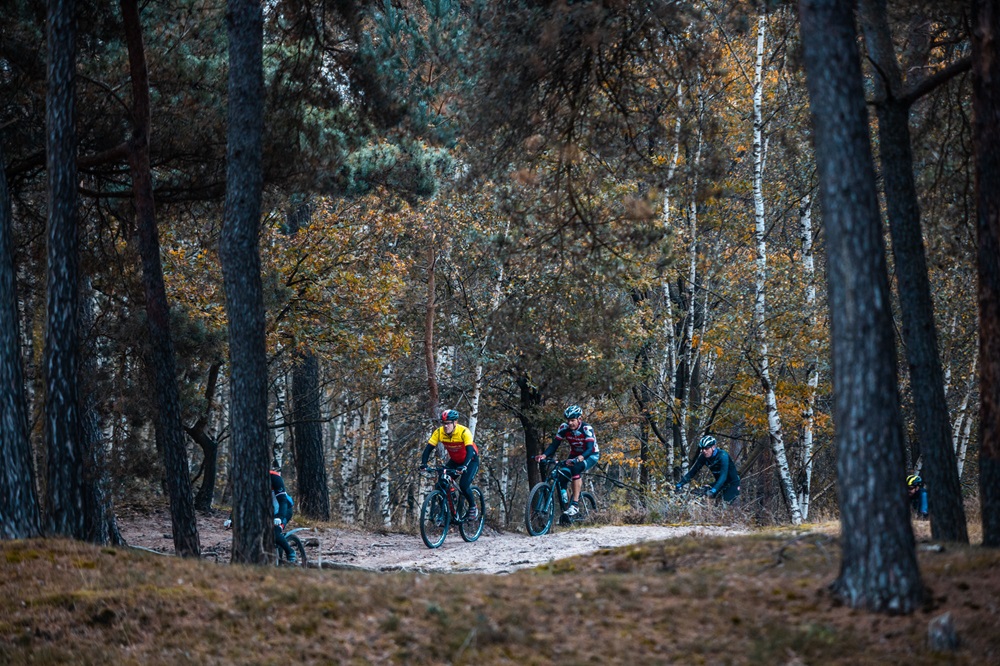 Mountainbikers en gravelaars komen deze herfst aan hun trekken in Twente