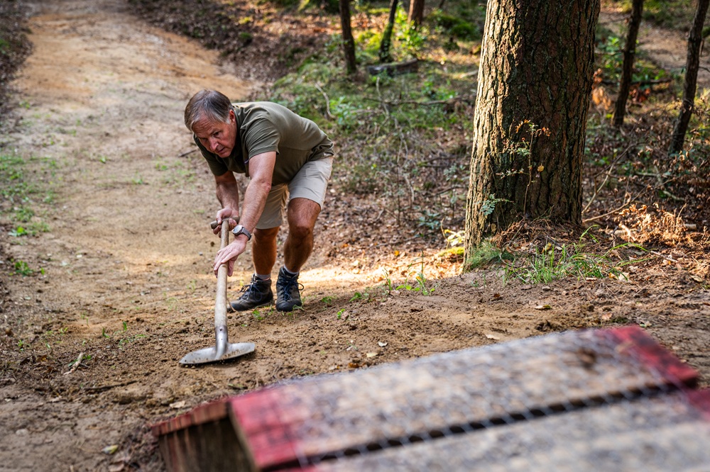 Trailcrew MTB-route Veluwezoom verzet al 5 jaar lang bergen werk