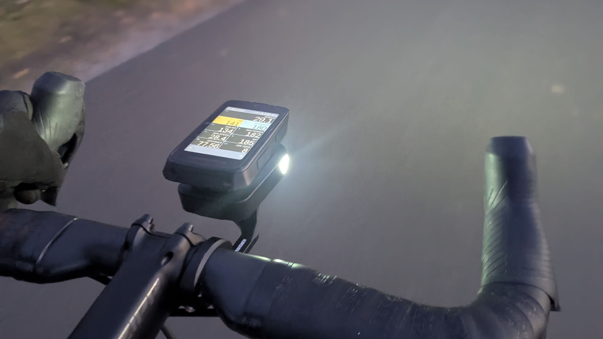 Review Ravemen LS07: handige verlichtingsset met verrassende foefjes