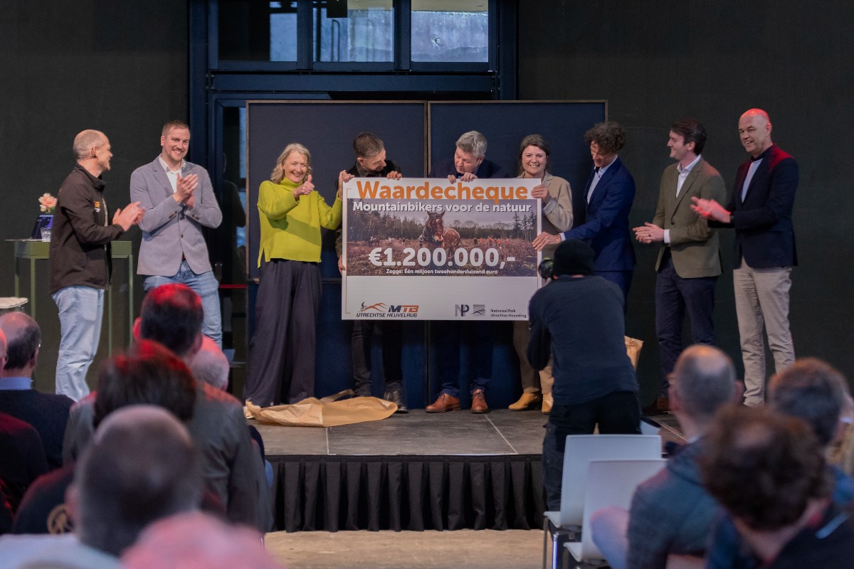 Mountainbikers doneren 1 miljoen euro voor natuurprojecten op de Utrechtse Heuvelrug