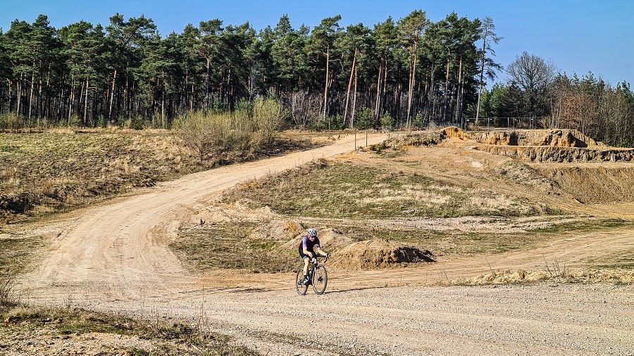 Dwars door de Meinweg: machtig mooie gravelroute in Limburg