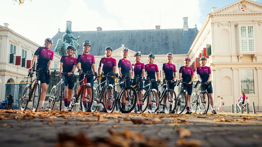 KEK Fietsclub wint de verkiezing Clubshirt van het Jaar 2024