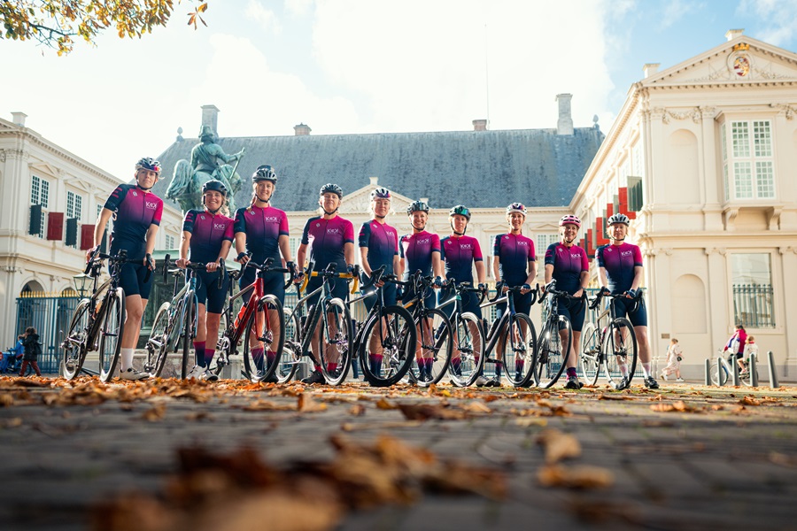 KEK Fietsclub wint de verkiezing Clubshirt van het Jaar 2024