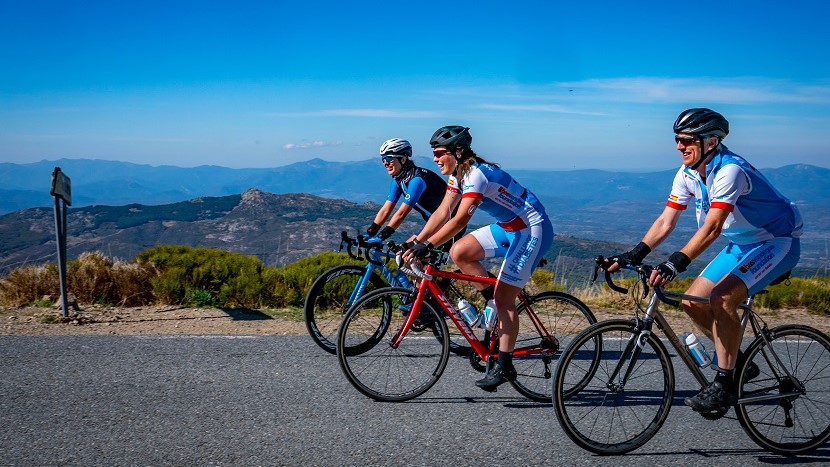 Doe mee aan de Ronde van Ronda, een door de Bas van de Goor Foundation georganiseerde fietsreis
