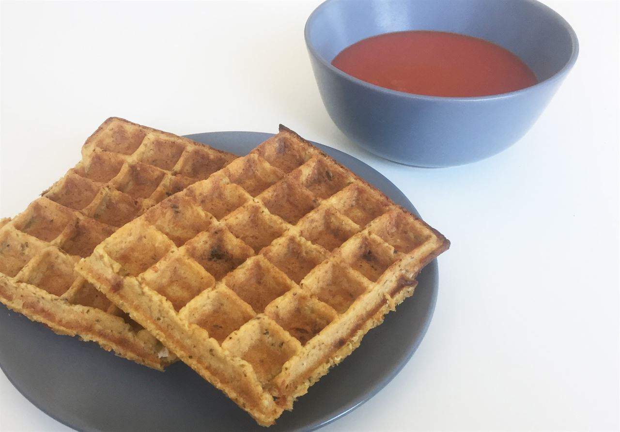Recept: Tomatensoep met groentewafels