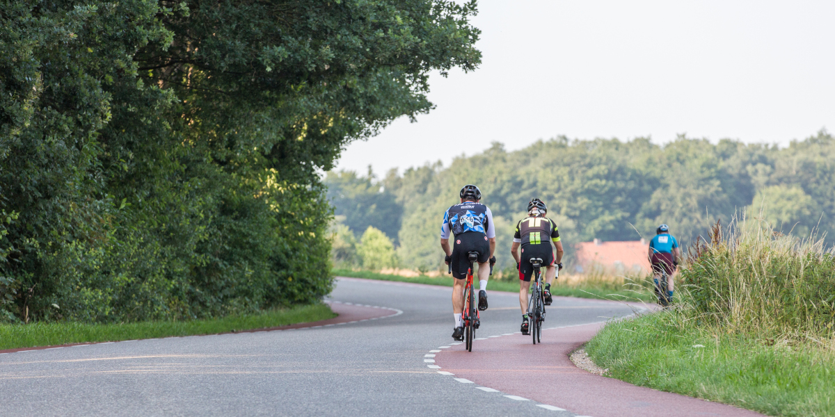 Dit zijn de 10 mooiste racefiets toertochten van 2025